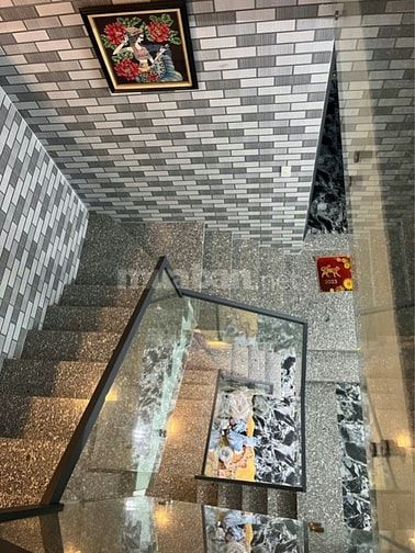 Nhà đẹp Lý Nam Đế 115m2, ngang 5m ,4 tầng 6 ngủ ô tô tránh, view sông 