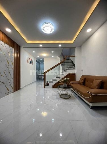 Bán nhà Đình Phong Phú, Q9. DTSD: 90m2, 2Lầu, SHR, Nở Hậu, Nhà Mới