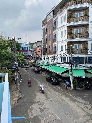 Cho thuê nhà hẻm 5m (XH)Lò Siêu, P8, Quận 11 Giá 8tr