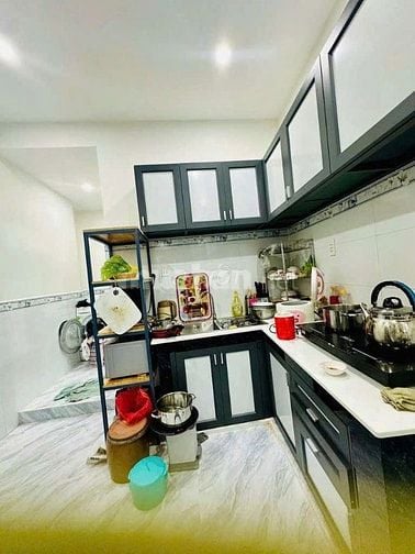Cho thuê nhà hẻm 5m (XH)Lò Siêu, P8, Quận 11 Giá 8tr