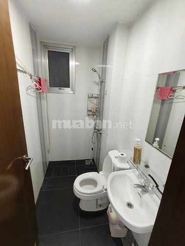 Chung cư 10A Trần Nhật Duật, Quận 1: 70m2, 2p ngủ, NT, 12tr/th