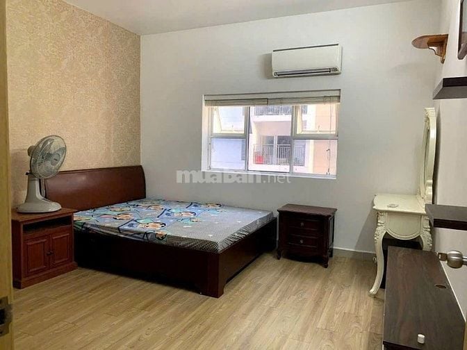 Chung cư 10A Trần Nhật Duật, Quận 1: 70m2, 2p ngủ, NT, 12tr/th