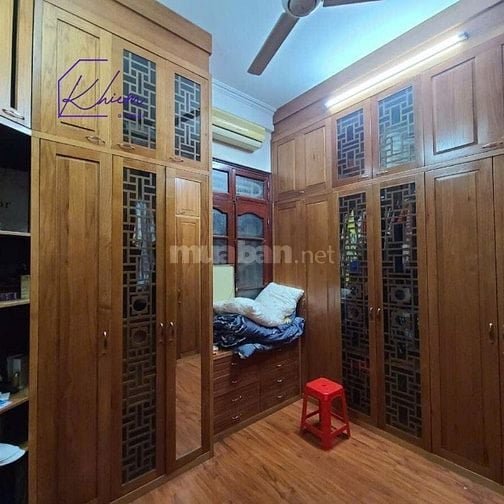 Bán gấp nhà đường Nguyễn Tuân TX, 50m2, 5T, MT 4m, OTO nhỉnh 19 tỷ