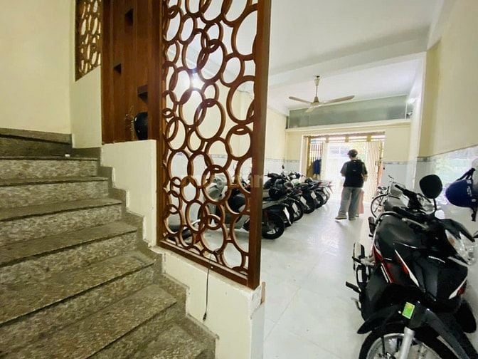 NHÀ PHẠM VĂN HAI- TÂN BÌNH-CHDV 16 PHÒNG-THU NHẬP 40 triêu/ THÁNG CHỈ 
