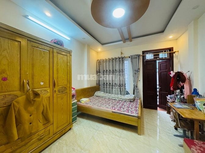 Bán nhà riêng Hoàng Mai 30m2, 5T gần chung cư Felix Homes 6,8tỷ