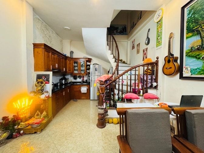Bán nhà riêng Hoàng Mai 30m2, 5T gần chung cư Felix Homes 6,8tỷ
