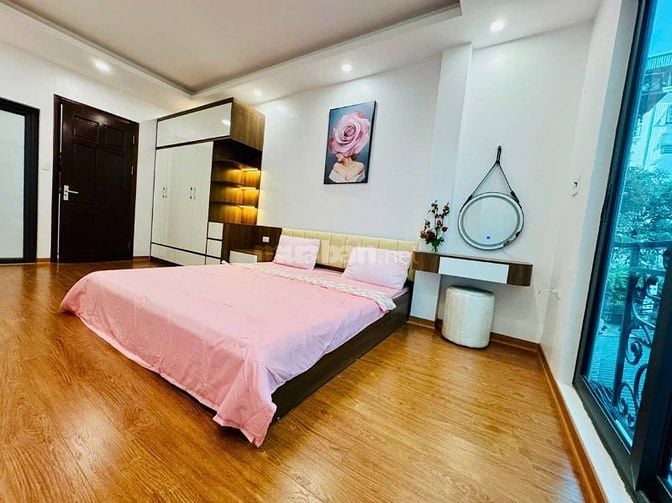 80M RA Ô TÔ TRÁNH , NGÕ THOÁNG RỘNG , BA GÁC ĐỖ CỬA KHƯƠNG HẠ .