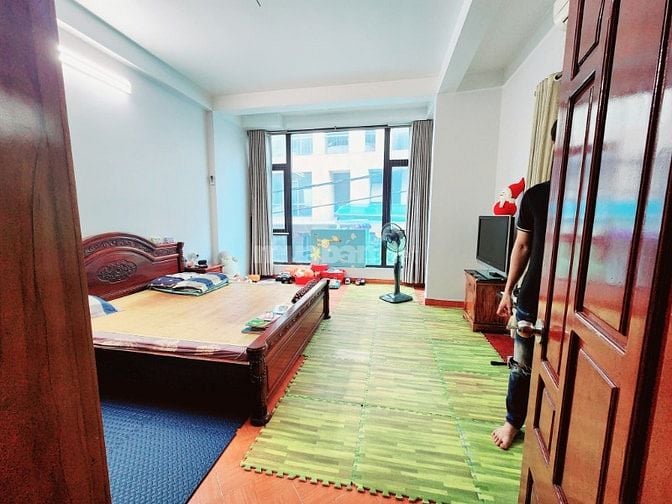  MẶT PHỐ LÔ GÓC 3 THOÁNG - GIÁ TỐT - CHỦ THIỆN TRÍ - OTO ĐỖ NGÀY ĐÊM