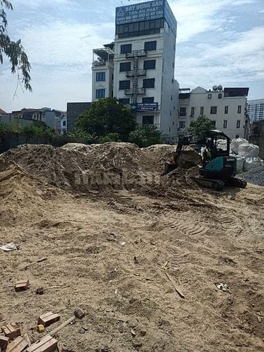 Bán đất tại Tu Hoàng, 130 triệu / m2, DT 263 m2, Nam Từ Liêm, Hà Nội.