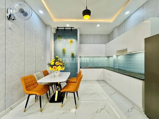 Bán căn 58,8m2 giá 2 tỷ 250 đường Lê Văn Việt, Long Thạnh Mỹ, Thủ Đức