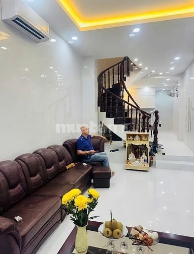 Sổ hoàn công 42.6m2 Trần Phú, P7, Q5 gần UBND Quận 5. Xây 1 trệt 3 lầu
