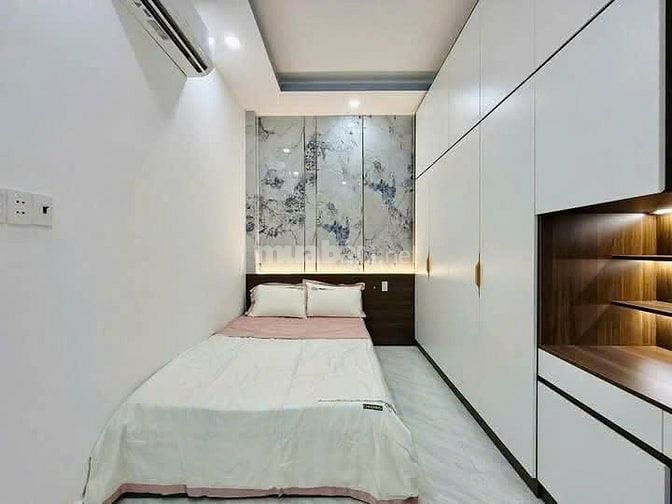 Bán Gấp Nhà Cao Thắng, P17, Phú Nhuận,58m2(4x14.5),1T2L, Hẻm 5m, SHR