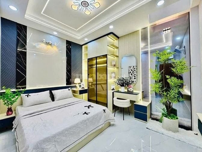 Bán gấp nhà ở đường Thiên Phước, phường 9, Tân Bình, giá 2 tỷ 500 triệ