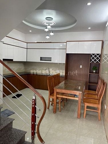Bán nhà 3 tầng đẹp, thoáng mát tại Hoàng Mai, Đồng Thái, giá 2,45 tỷ