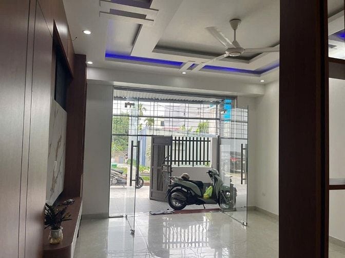 Bán nhà 3 tầng đẹp, thoáng mát tại Hoàng Mai, Đồng Thái, giá 2,45 tỷ