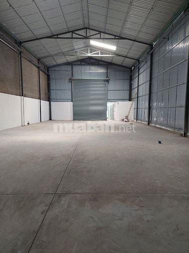 Cho thuê xưởng 400m2 vừa hết hạn hợp đồng tại đường hà huy giáp 