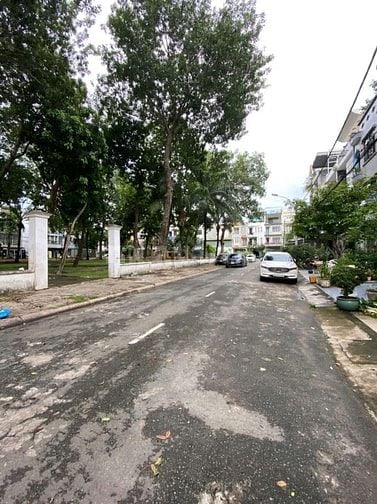 Cho thuê nhà đường 53c, bình tân khu Tên Lửa, 5x16m, 16tr, công viên