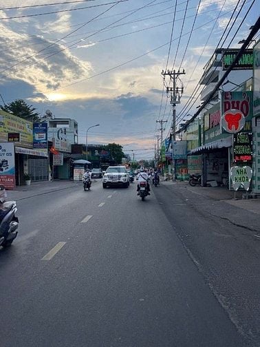 Bán nhà Măt Tiền Đường Nguyễn Thị Búp, Quận 12
