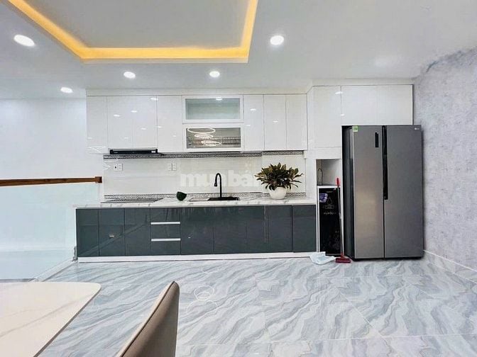 Vỡ nợ bán gấp nhà Độc Lập, Tân Thành, Tân Phú. Giá 2,85tỷ. Hẻm xe hơi