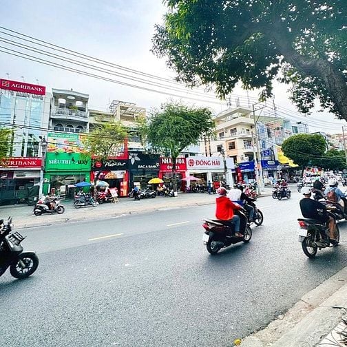 CHO THUÊ NHÀ MẶT TIỀN CÁCH MẠNG THÁNG 8 GẦN PHẠM VĂN HAI CHỈ 21TR/THÁN