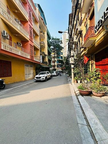 HÀNG HIẾM! NHÀ ĐẸP 5 TẦNG  3 Ô TÔ TRÁNH  VỈA HÈ  KINH DOANH NGÀY ĐÊM