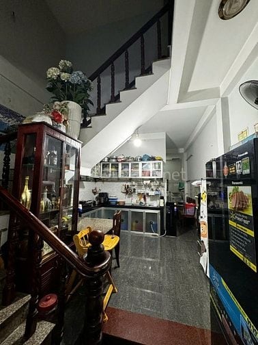 BÁN GẤP NHÀ ĐẸP NGUYỄN TƯ GIÃN. 64m2. TRUNG TÂM GÒ VẤP. CHỈ 5,9 TỶ TL