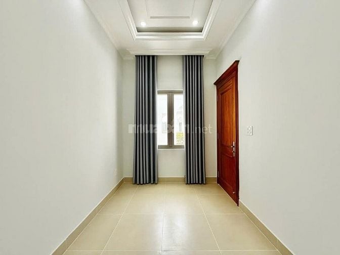 Bán nhà mới 4,5 tầng hẻm 6m Nguyễn Văn Khối p9 nội thất 