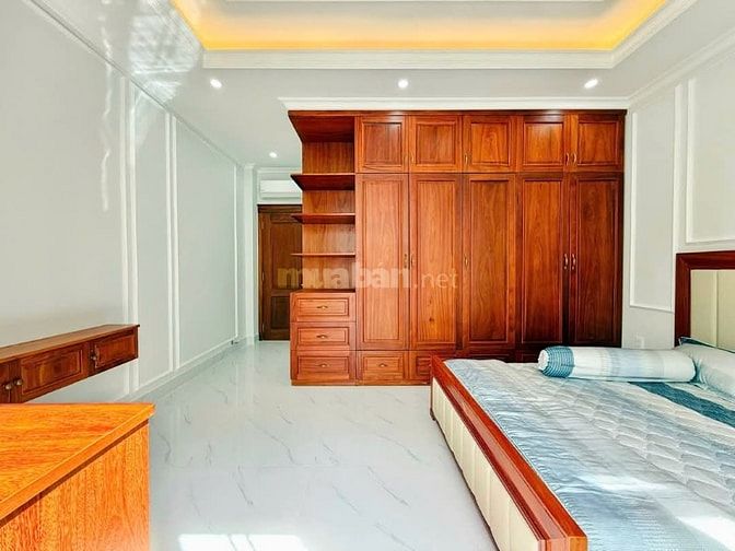 Bán nhà mới 4,5 tầng hẻm 6m Nguyễn Văn Khối p9 nội thất 
