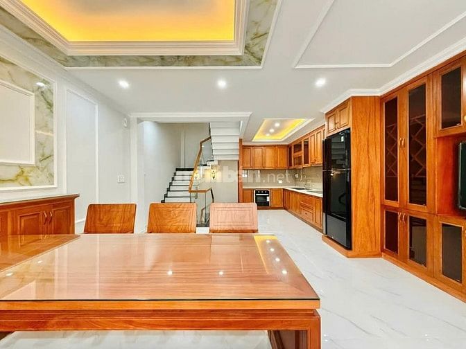 Bán nhà mới 4,5 tầng hẻm 6m Nguyễn Văn Khối p9 nội thất 