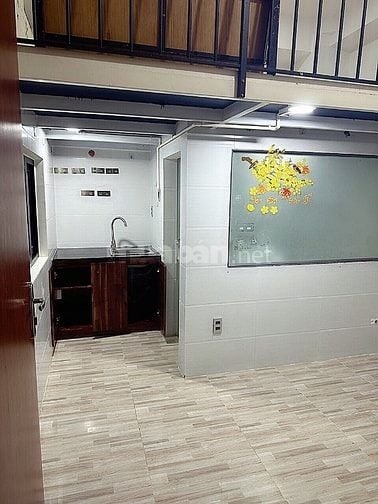 Phòng trọ khu dân cư Bắc Rạch Chiếc Phước Long A, Q9, có sẵn máy lạnh
