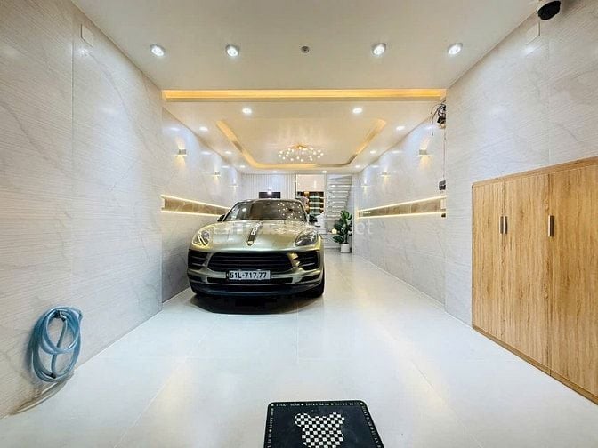bán nhà SIÊU PHẨM, KHU VÍP ĐẲNG CẮP 68, DT 4M X 18M CÓ THANG MÁY, 