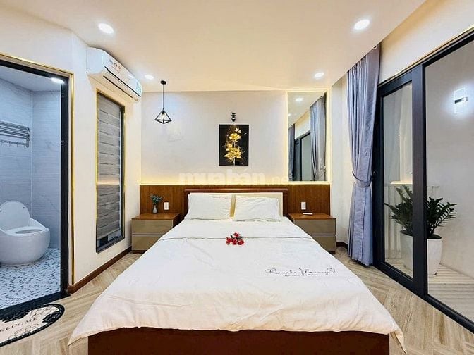 bán nhà SIÊU PHẨM, KHU VÍP ĐẲNG CẮP 68, DT 4M X 18M CÓ THANG MÁY, 