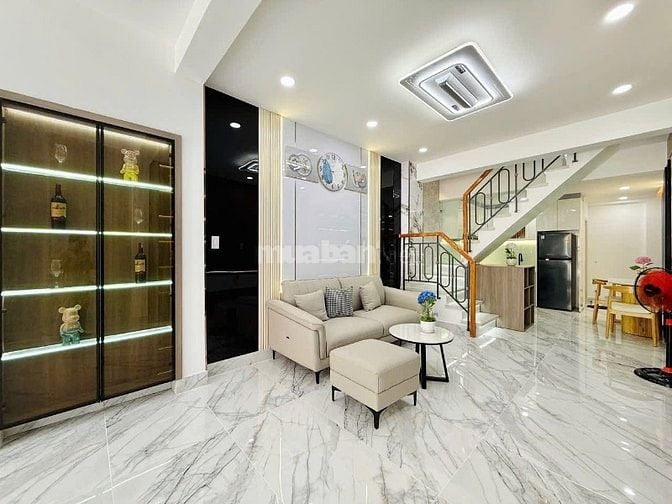 Vỡ nợ bán gấp nhà Hoà Hưng, p12, Q10. Chỉ 2,64tỷ. 60m2. Hẻm xe hơi. 