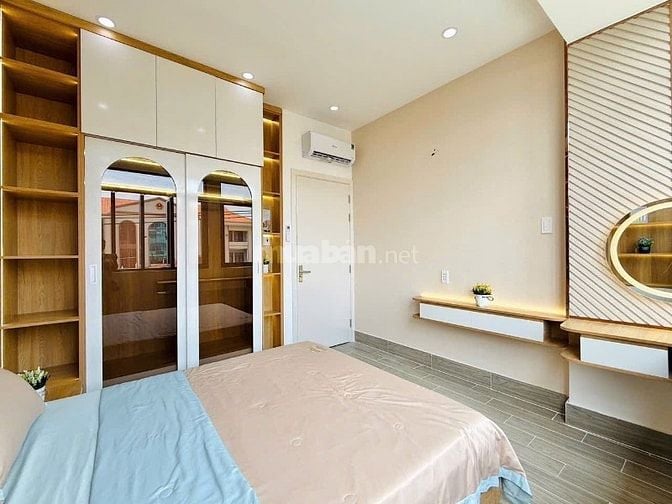 Vỡ nợ bán gấp nhà Hoà Hưng, p12, Q10. Chỉ 2,64tỷ. 60m2. Hẻm xe hơi. 
