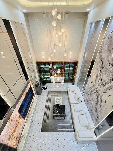 bán nhà SIÊU PHẨM, KHU VÍP ĐẲNG CẮP 68, DT 4M X 18M CÓ THANG MÁY, 