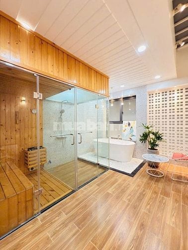 bán nhà SIÊU PHẨM, KHU VÍP ĐẲNG CẮP 68, DT 4M X 18M CÓ THANG MÁY, 