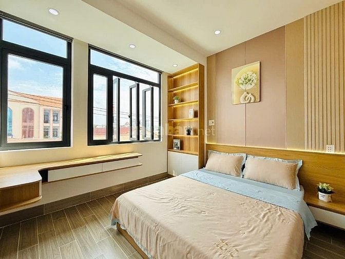 Vỡ nợ bán gấp nhà Hoà Hưng, p12, Q10. Chỉ 2,64tỷ. 60m2. Hẻm xe hơi. 