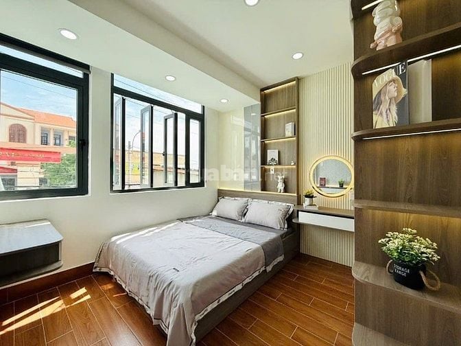 Vỡ nợ bán gấp nhà Hoà Hưng, p12, Q10. Chỉ 2,64tỷ. 60m2. Hẻm xe hơi. 