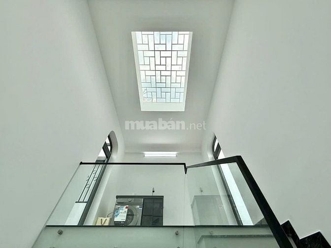 Bán nhà 66m2 giá 6 tỷ 250 triệu đường Quốc Hương,Thảo Điền, Quận 2.
