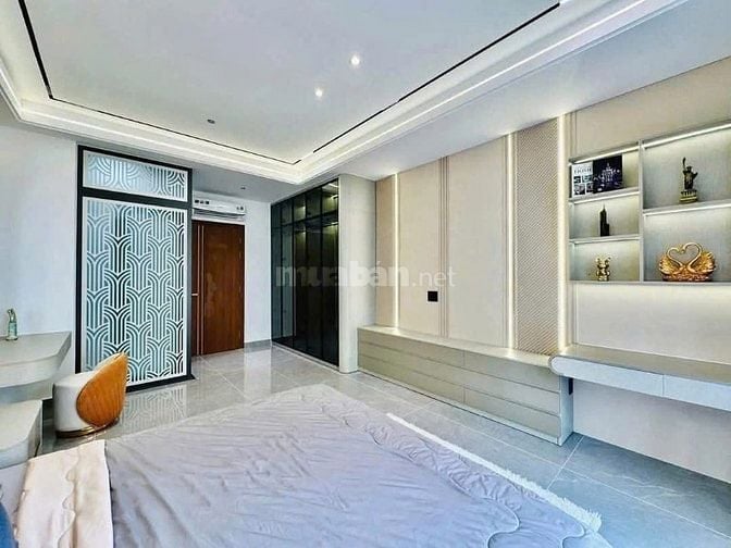 Bán nhà Lê Thị Bạch Cát Q11, 75m², 3.65 tỷ, hẻm xe hơi, sổ riêng, SHR