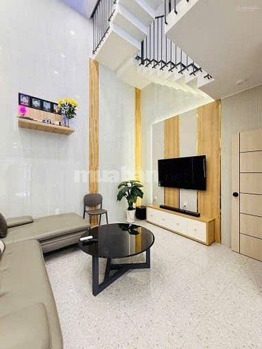 GIÁ CỰC HIẾM Đ DIỆP MINH CHÂU, TÂN PHÚ.GẦN TRƯỜNG THCS TRẦN QUANG KHẢI