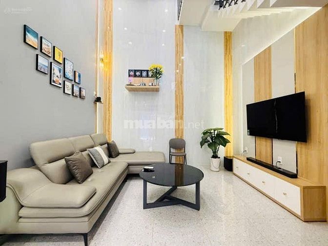 GIÁ CỰC HIẾM Đ DIỆP MINH CHÂU, TÂN PHÚ.GẦN TRƯỜNG THCS TRẦN QUANG KHẢI