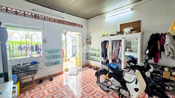 BÁN GẤP 2 CĂN NHÀ CẤP 4 RỘNG 230m² Tại Trung Tâm Của Phường Hố Nai, BH
