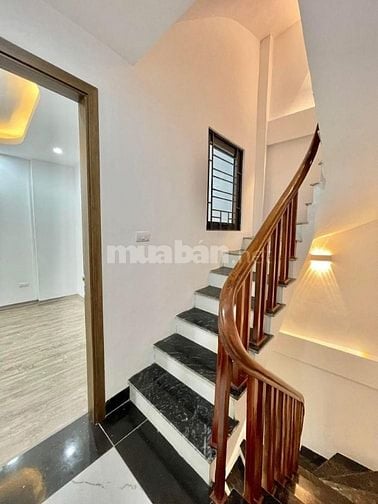 Nhà Đẹp Mới Tinh Về Ở Luôn Full Nội Thất , Chỉ 10m Ra Mặt Phố 