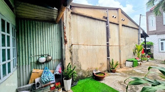 BÁN GẤP 2 CĂN NHÀ CẤP 4 RỘNG 230m² Tại Trung Tâm Của Phường Hố Nai, BH
