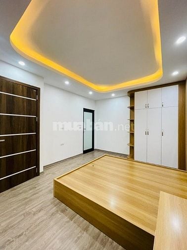 Nhà Đẹp Mới Tinh Về Ở Luôn Full Nội Thất , Chỉ 10m Ra Mặt Phố 