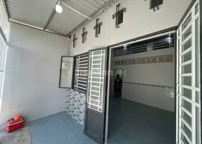 cần bán gấp căn nhà 118m2 ở Tân Hiệp - Hóc Môn giá 715 triệu.