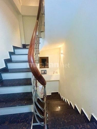 PHÂN LÔ 2 Ô TÔ TRÁNH, VỈA HÈ, KINH DOANH SẦM UẤT