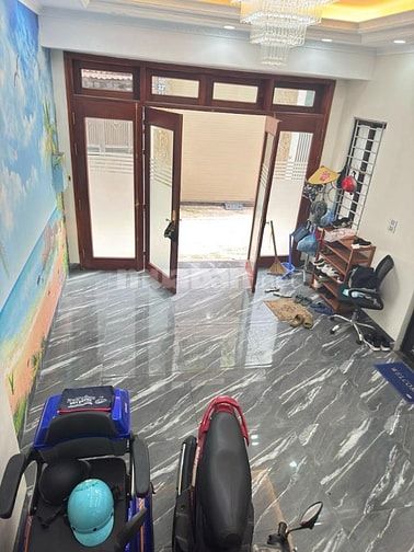 BÁN NHÀ PHỐ BỒ ĐỀ - LÔ GÓC NGÕ THÔNG, GARA Ô TÔ 7 CHỖ 15,5TỶ