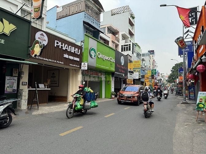 2lầu (4x17,2=68,8m2) mặt tiền thụt (liền kề mặt tiền) Thích Quảng Đức